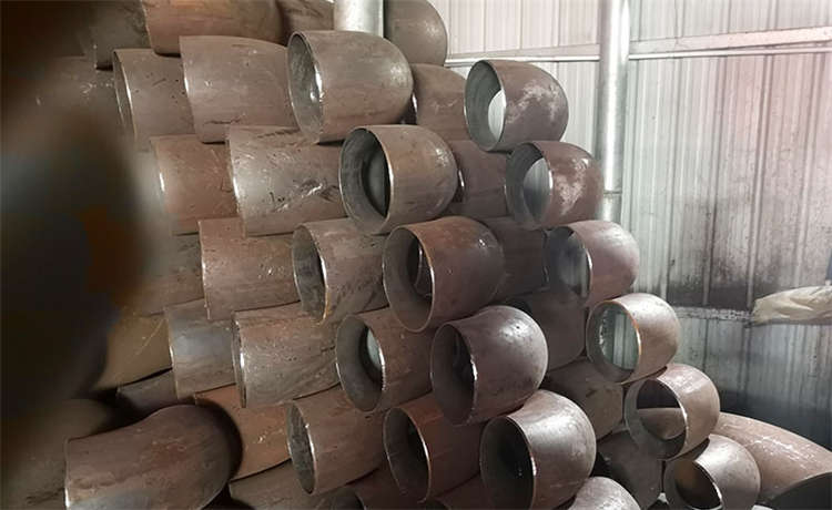 輸水防腐螺旋管廠家，鋼材場走水螺旋管，1620mm螺旋管，800-1000-1200mm鋼立柱